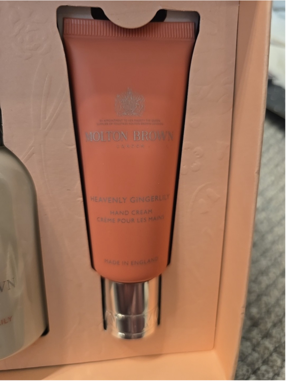 MOLTON BROWN Heavenly Gingerlily Hand & Body Care Trio Gift Set - Picture 4 of 7